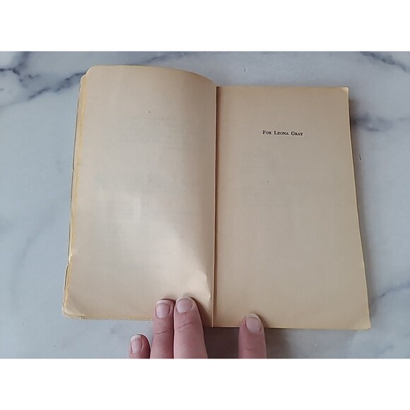 Do Bananas Chew Gum? By Jamie Gilson Paperback - Picture 5 of 10